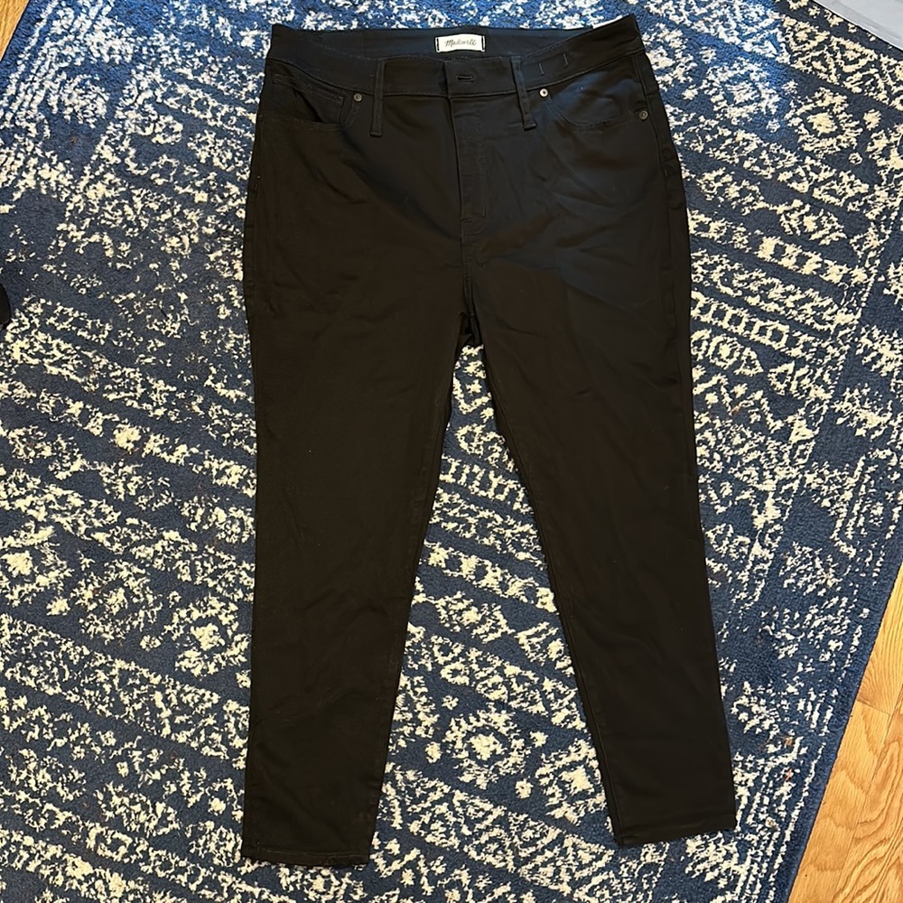 Madewell Curvy high rise skinny black jeans  | petite